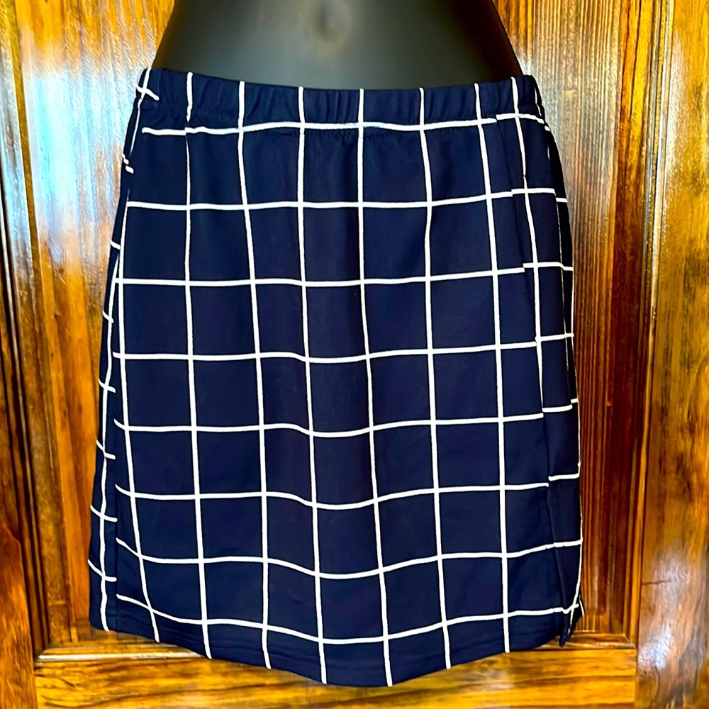 NWOT Navy & White Skirt